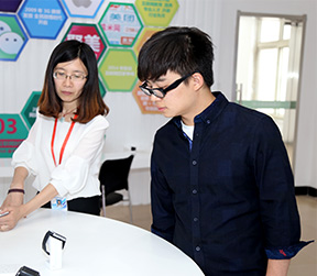 �������A��X�WУ