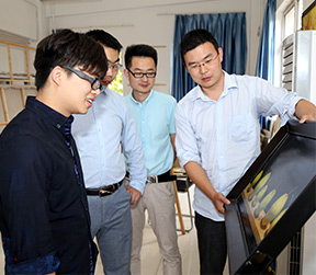 �������A��X�WУ