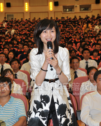 江蘇電視臺記者現場提問