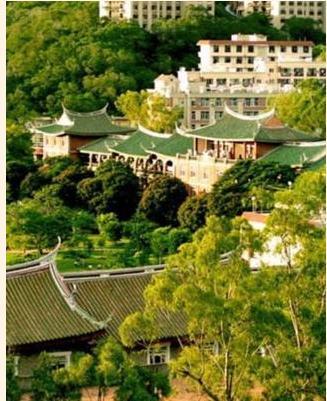 廈門大學(xué)