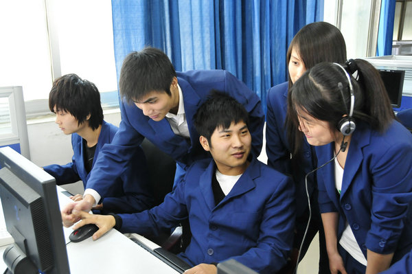 �������M��̌�Ӗ�ҳ�����Ҋ�������Ⱥ�ČW������һ��ӑՓ���}��ͨ��������һ���Ŀ�M���M���Ŀ̽ӑ