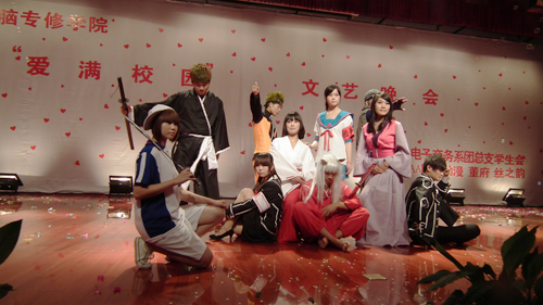 安徽新華電腦專修學(xué)院_服飾設(shè)計(jì)