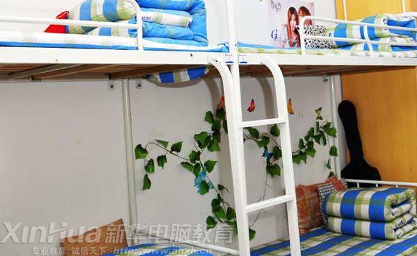 男生寢室一角-干凈整治不