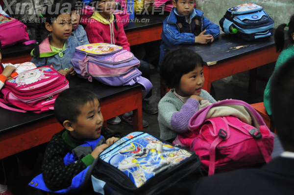 他們的笑是那樣明媚,暖著人心