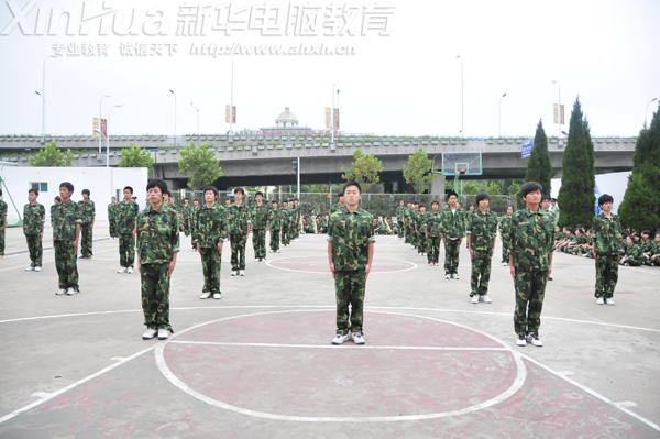 整齊劃一的隊列展示