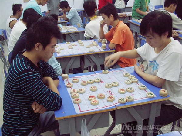 象棋比賽拉鋸戰開始啦!