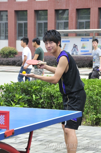 安徽新華電腦學院的學生用運動來釋放考后壓力