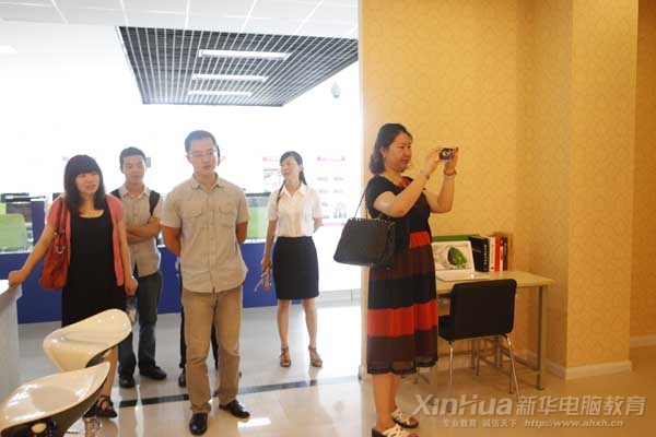 搜狐教育頻道記者參觀安徽新華電腦專修學院環境藝術設計實訓基地