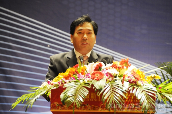 四季青商業管理有限公司董事長吳成權在活動中致辭