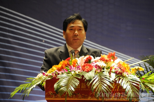 四季青商業管理有限公司董事長吳成權在活動中致辭