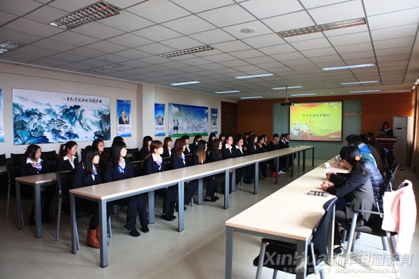 安徽新華電腦專修學院呼叫專業畢業典禮現場