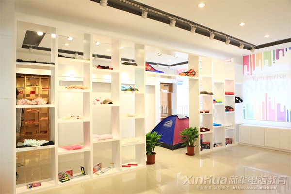 實訓基地產(chǎn)品展示區(qū)