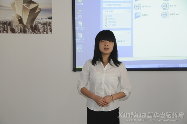 淡定從容,演講毫不怯場