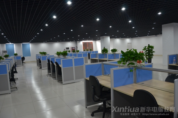 一拓集團呼叫業務部工作環境