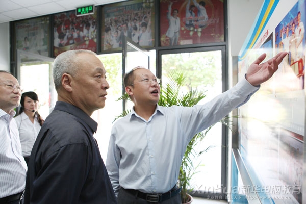 �������A��X���ތWԺԺ�L���F�������ν�B�WԺ2011�ꡰ�^�����ഺ���ܳ�У���C��ʢ��