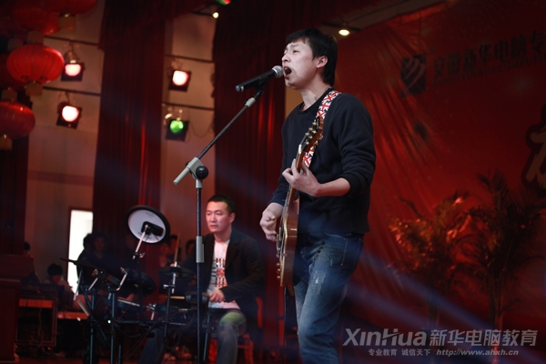 學院老師帶來的歌曲串燒