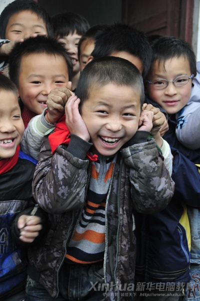 燦爛的笑容遮擋不住內(nèi)心的喜悅