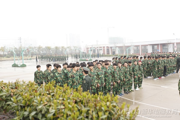 齊整的隊列正在如火如荼的進行中