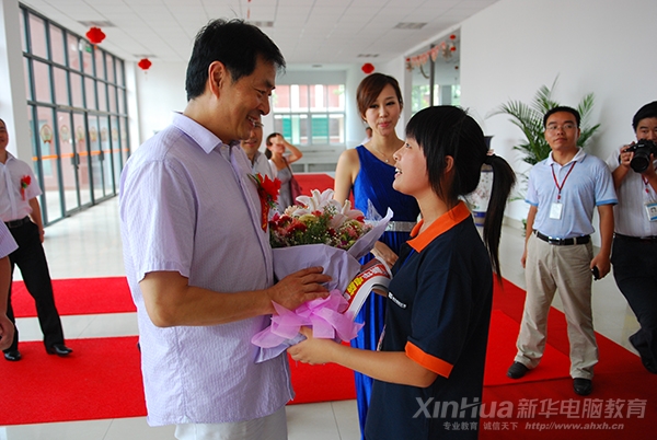 ��������ˇ�g��姴�꿁������պϷ��ܵ��������A��X��X���ތWԺ�����ğ��Қgӭ