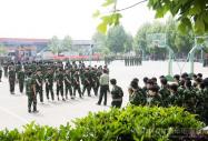 安徽新華電腦:迷彩軍訓 素質提升